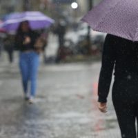 Imagem referente a Pancadas de chuva atingem litoral sul e região metropolitana de SP