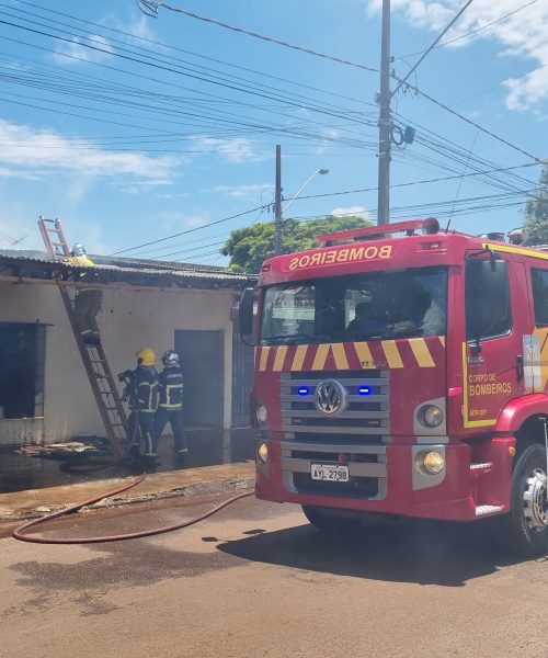 Imagem referente a Churrasco da virada quase termina em tragédia no bairro Esmeralda