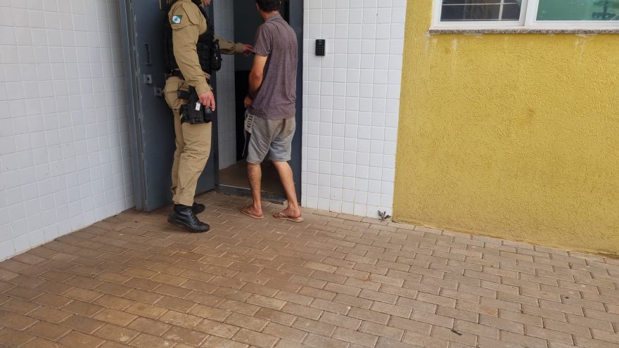 Por violência doméstica e suspeita de receptação, homem é preso em Corbélia