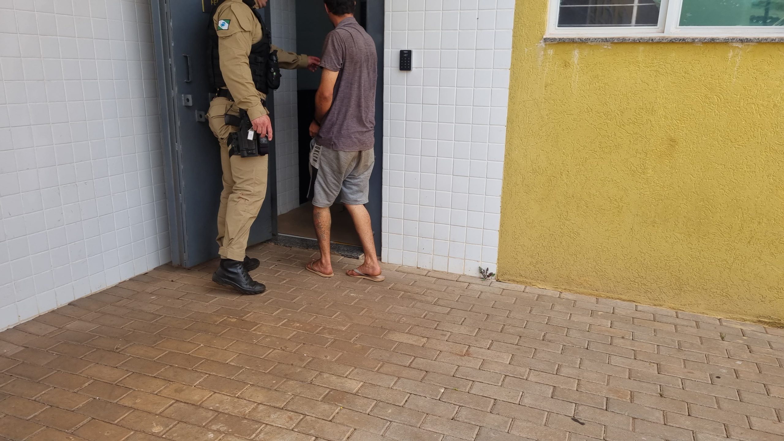 Por violência doméstica e suspeita de receptação, homem é preso em Corbélia Por violência doméstica e suspeita de receptação, homem é preso em Corbélia