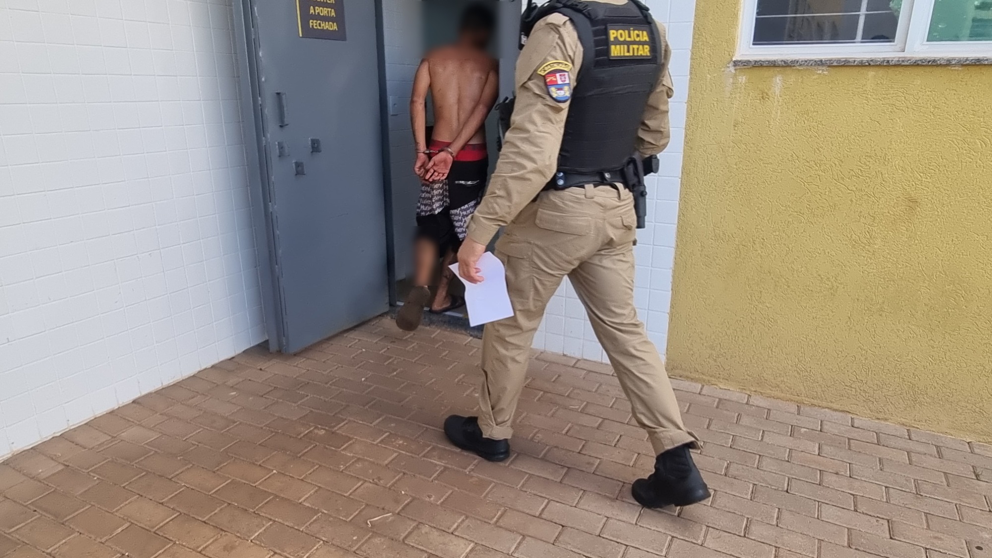 Homem é detido após retirar tornozeleira eletrônica na UPS Sul Homem é detido após retirar tornozeleira eletrônica na UPS Sul