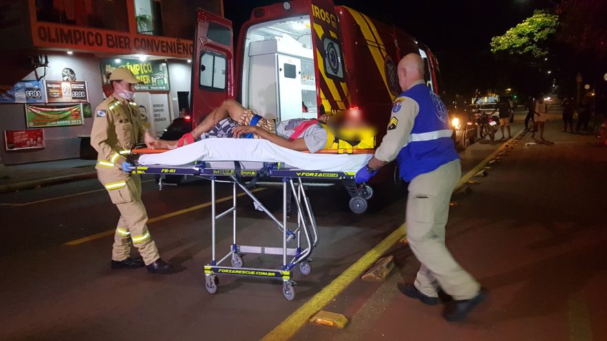 Motociclista e passageira sofrem graves ferimentos após colisão na traseira de Caravan
