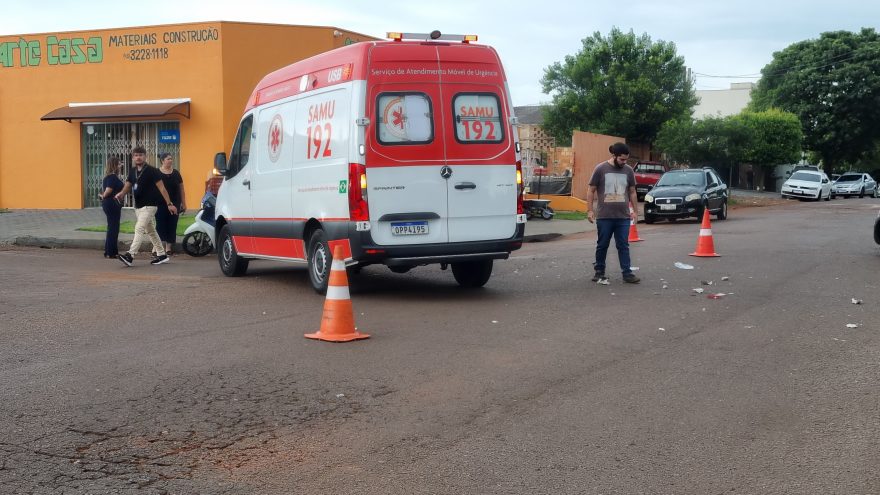 Homem fica ferido ao se envolver em acidente de trânsito no bairro Esmeralda