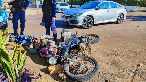 Imagem referente a Motociclista fica ferido ao colidir contra Honda Civic na Região do Lago