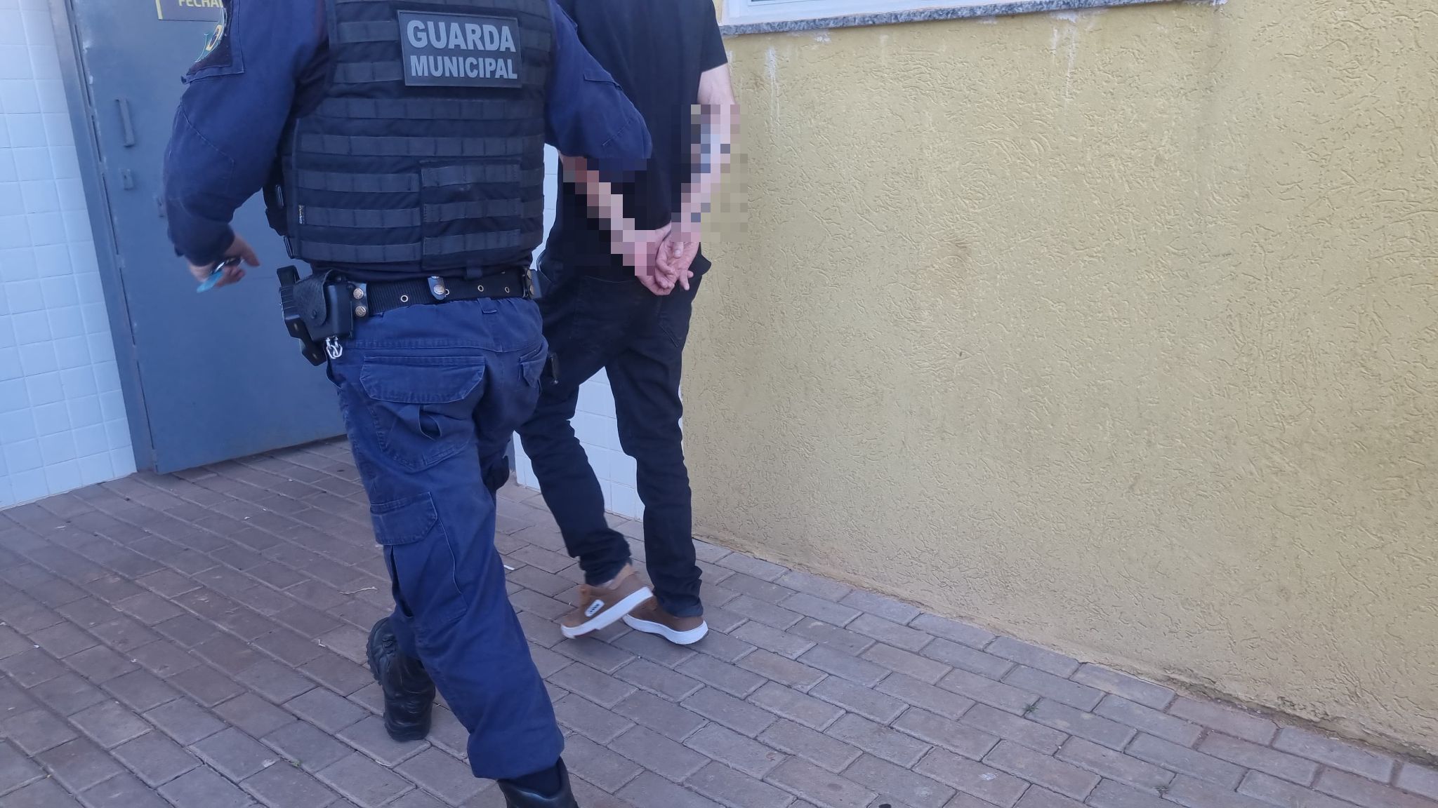 Homem é preso após entrar em vias de fato com a ex-companheira Homem é preso após entrar em vias de fato com a ex-companheira