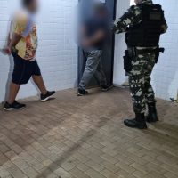 Imagem referente a Denúncia leva à prisão de suspeitos de tráfico de drogas no Bairro Brasília