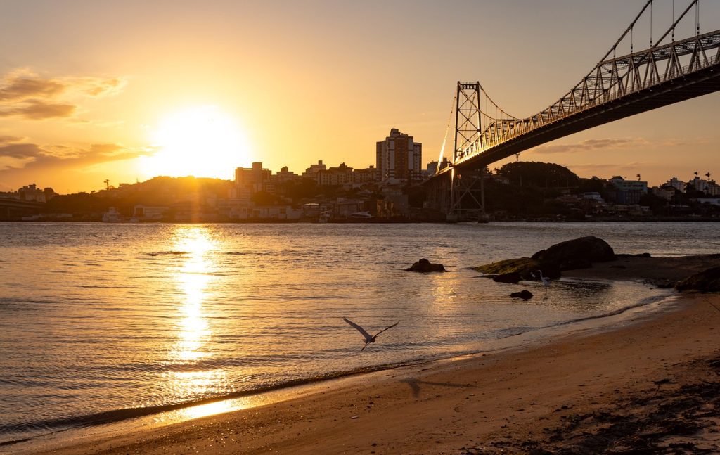 Surto de virose em Florianópolis: sintomas e como se proteger Surto de virose em Florianópolis: sintomas e como se proteger
