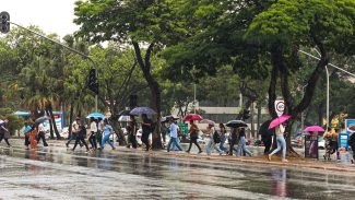 Inmet alerta para chuvas em grande parte do país