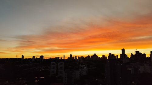 Imagem referente a Semana começa com tempo estável e temperaturas elevadas em Cascavel