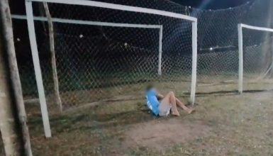 Imagem referente a Tragédia no campo: adolescente morre após levar bolada durante partida de futebol