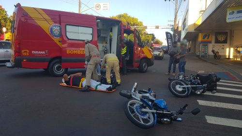 Imagem referente a Duas pessoas ficam feridas em acidente entre motos na Avenida Brasil