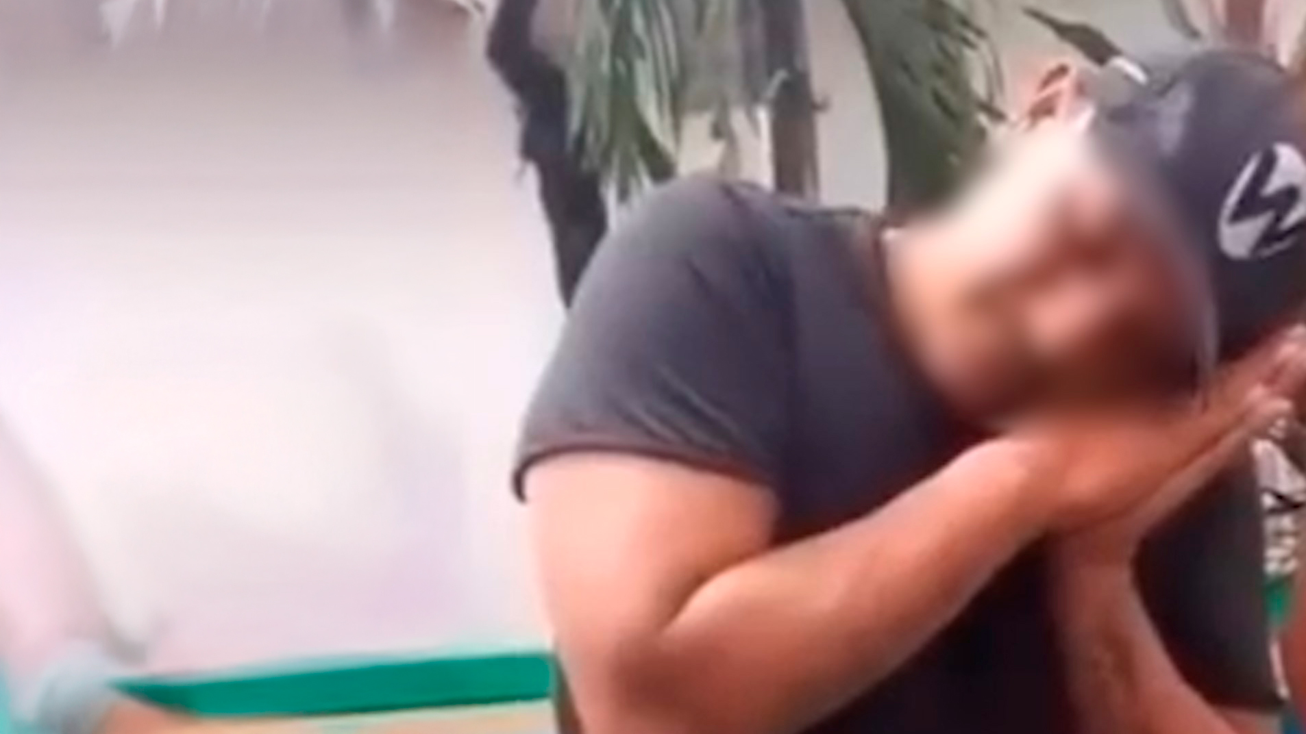 ‘Condenado por amar demais!’: homem implora para ser preso após levar chifre da mulher