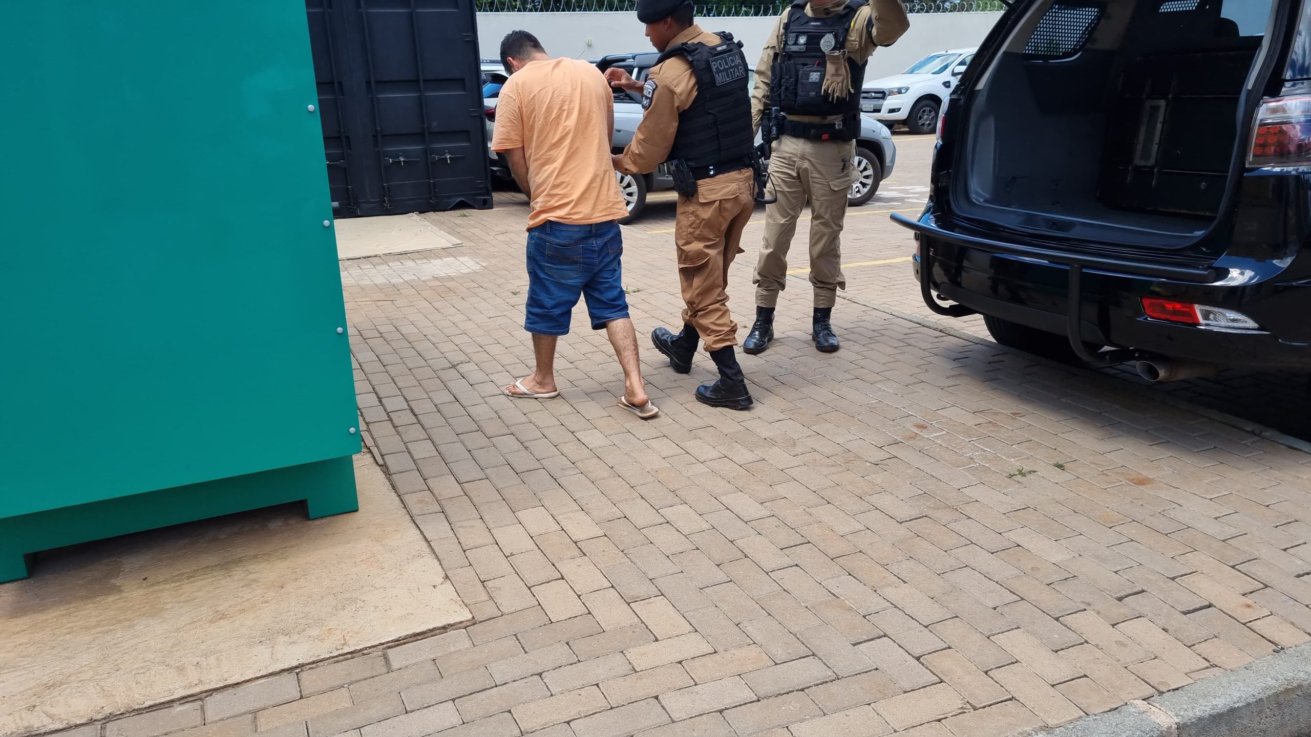 Suspeito de tráfico é detido pela Rotam da Polícia Militar