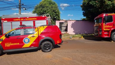 Imagem referente a Casa e loja ficam danificadas após incêndio no Bairro Cancelli em Cascavel