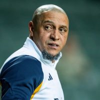 Imagem referente a Roberto Carlos está dormindo no CT do Real Madrid após divórcio