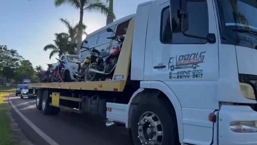 BPFron apreende veículos e 1.000 pacotes de cigarros contrabandeados em Mercedes