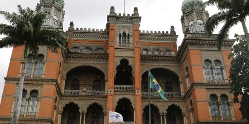 Imagem referente a Policiais entram sem autorização em campus da Fiocruz durante operação