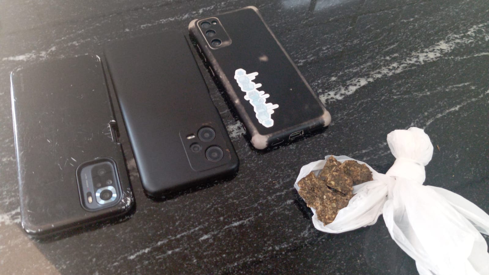 Adolescentes são detidos com maconha em construção no Florais do Paraná