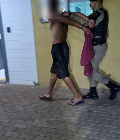 Imagem referente a ROCAM prende homem com mandado de prisão por pensão alimentícia