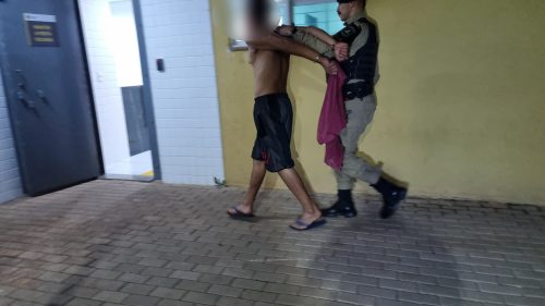 Imagem referente a ROCAM prende homem com mandado de prisão por pensão alimentícia