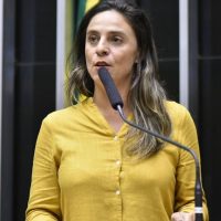 Imagem referente a Projeto quer suspender salário de militares da ditadura