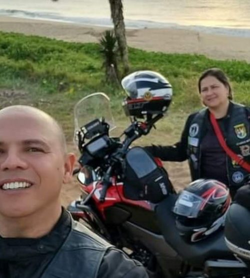 Imagem referente a “De moto, você faz parte da paisagem”, casal que morreu na BR-277 realizava viagem pelo Paraná