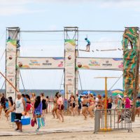 Imagem referente a Verão Maior Paraná: arenas esportivas garantem diversão às famílias e movimentam as praias