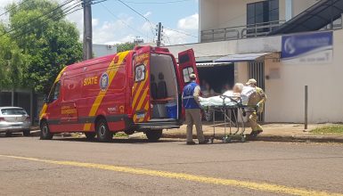 Imagem referente a Idosa de 89 anos é socorrida pelo Siate na Rua Cassiano Jorge Fernandes