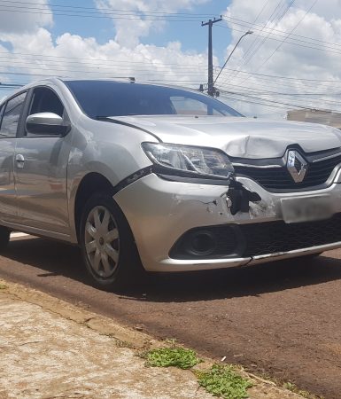 Imagem referente a Carros se envolvem em acidente no Bairro Maria Luiza, em Cascavel