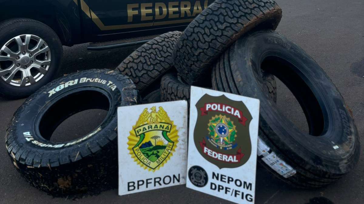 PF e PM apreendem pneus contrabandeados do Paraguai