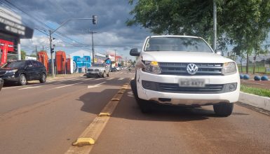 Imagem referente a Batida entre caminhonetes deixa trânsito lento na Avenida Barão do Rio Branco