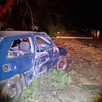 Imagem referente a Gol derruba dois postes elétricos e deixa Parque São Paulo parcialmente sem energia