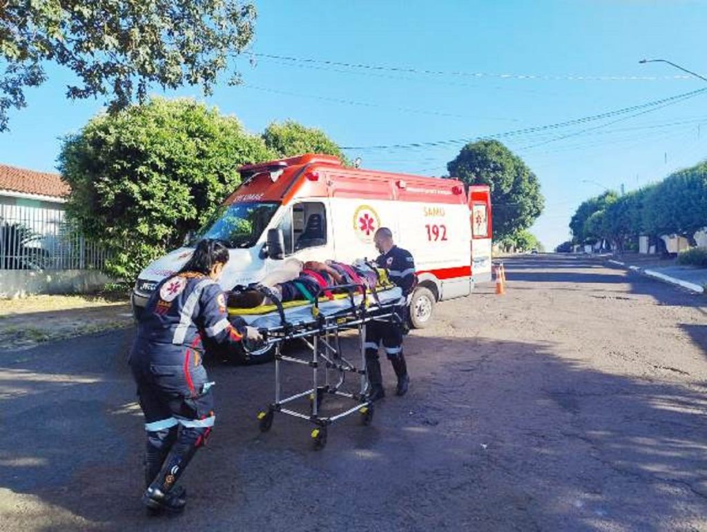 Ciclista sofre corte profundo na cabeça ao bater em pedra quando descia da rampa de casa em Goioerê Ciclista sofre corte profundo na cabeça ao bater em pedra quando descia da rampa de casa em Goioerê