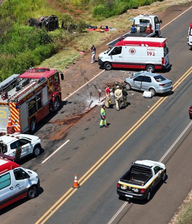 Imagem referente a Confirmadas três mortes e sete feridos em grave acidente na BR-277