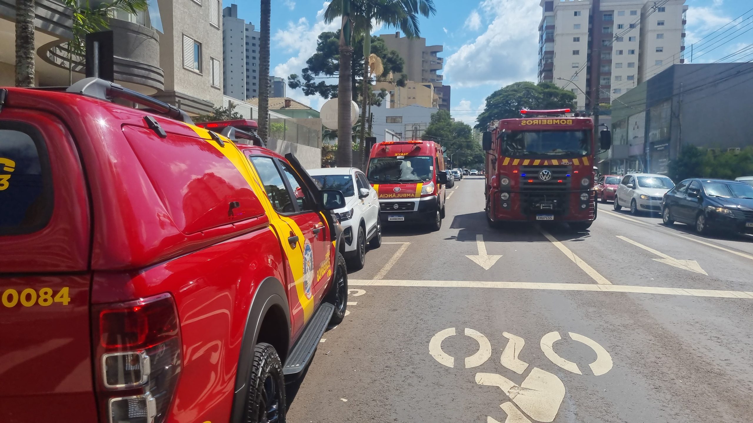 Resgate em altura: Trabalhador sofre queda em edifício no Centro