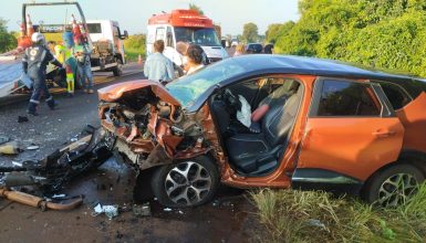 Imagem referente a Grave acidente envolvendo três veículos interrompe trânsito na BR-369, em Corbélia