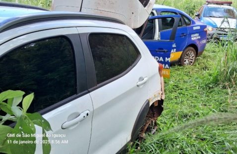 Imagem referente a Veículo abandonado esconde arsenal em São Miguel do Iguaçu