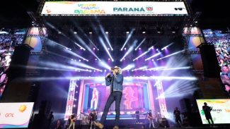 Sertanejo Loubet leva 19 mil pessoas à Arena Verão Maior de Pontal do Paraná