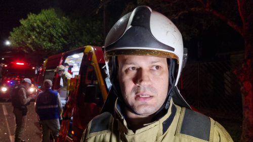 Imagem referente a Oficial do Corpo de Bombeiros fala sobre grave acidente que deixou casal preso às ferragens no São Cristóvão