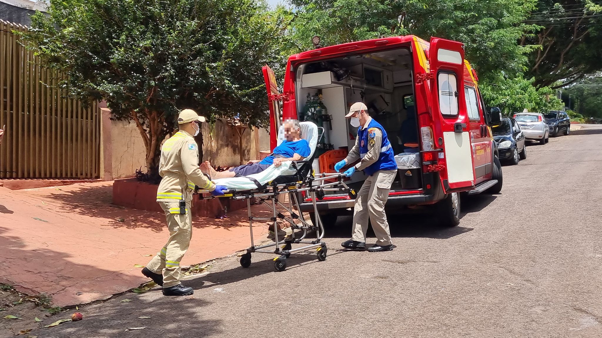 Idosa perde bastante sangue ao ser ferida com faca no Cancelli