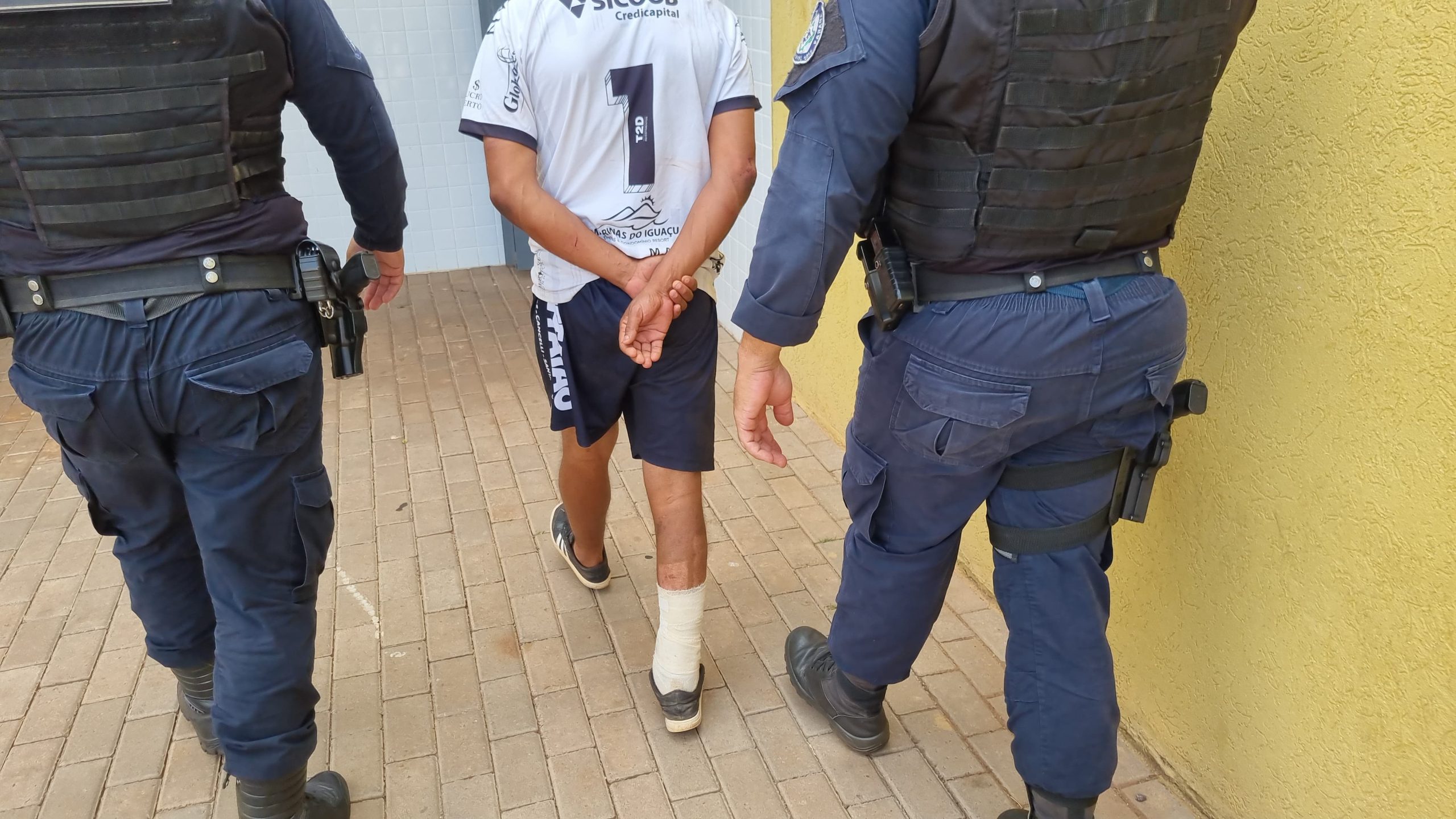 Homem é detido pela GM no Bairro São Cristóvão