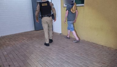 Imagem referente a Furto inusitado: homem é preso após furtar faca, garfo e maionese em shopping