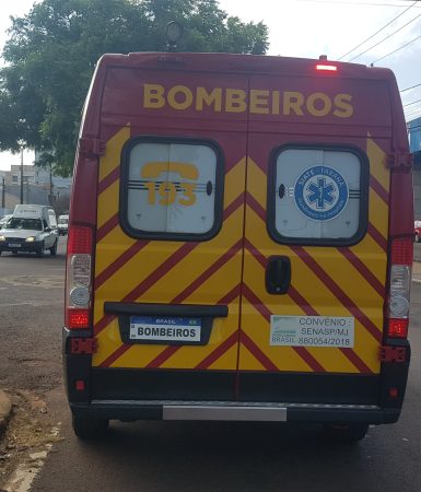 Imagem referente a Bombeiros atendem vítima de acidente no Bairro Pacaembu