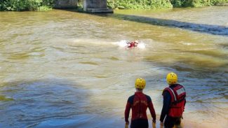 Banho de rio seguro: 10 dicas dos Bombeiros para evitar cabeça d'água e outros riscos