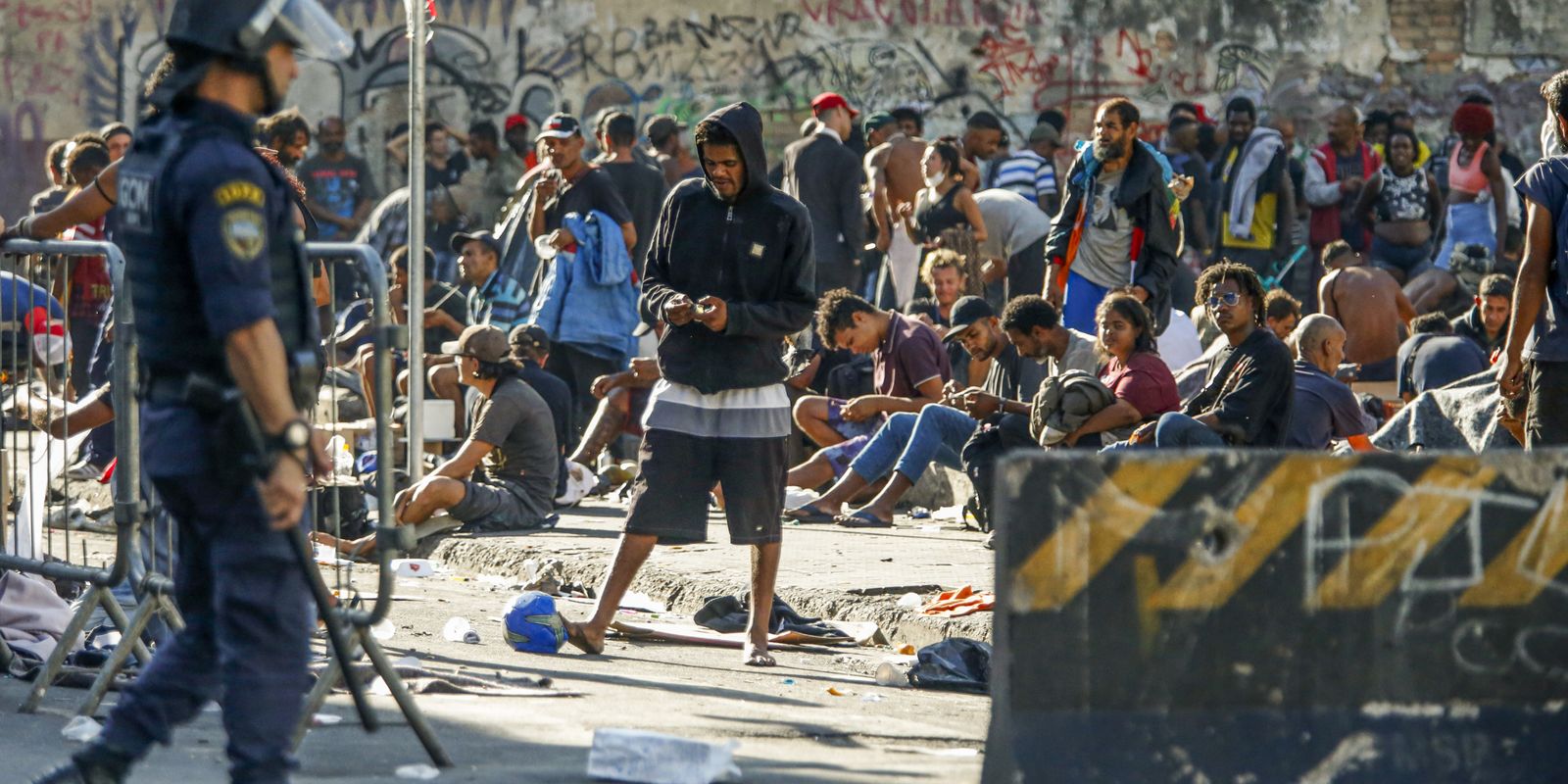 Violência e ação policial levam fluxo da Cracolândia para novas áreas Violência e ação policial levam fluxo da Cracolândia para novas áreas