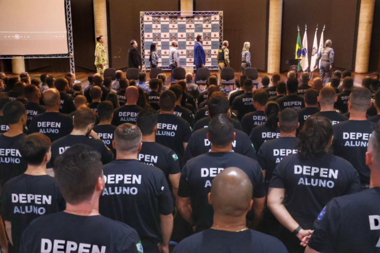 Polícia Penal do Paraná inicia curso de formação aos aprovados em concurso público Polícia Penal do Paraná inicia curso de formação aos aprovados em concurso público