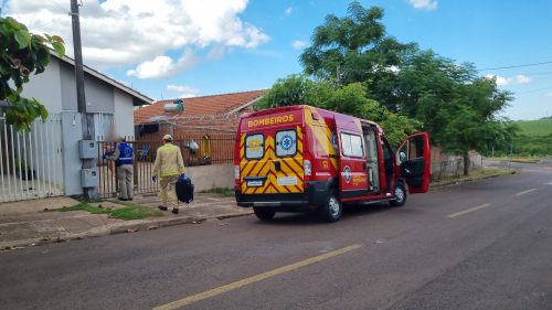 Imagem referente a Box de banheiro estoura e deixa mulher ferida no Riviera