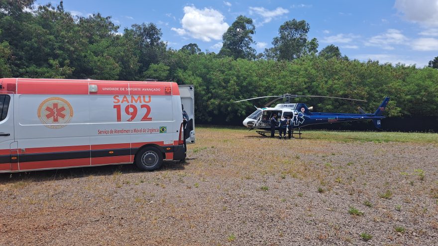 Mulher de 78 anos é aerotransportada de helicóptero para tratamento