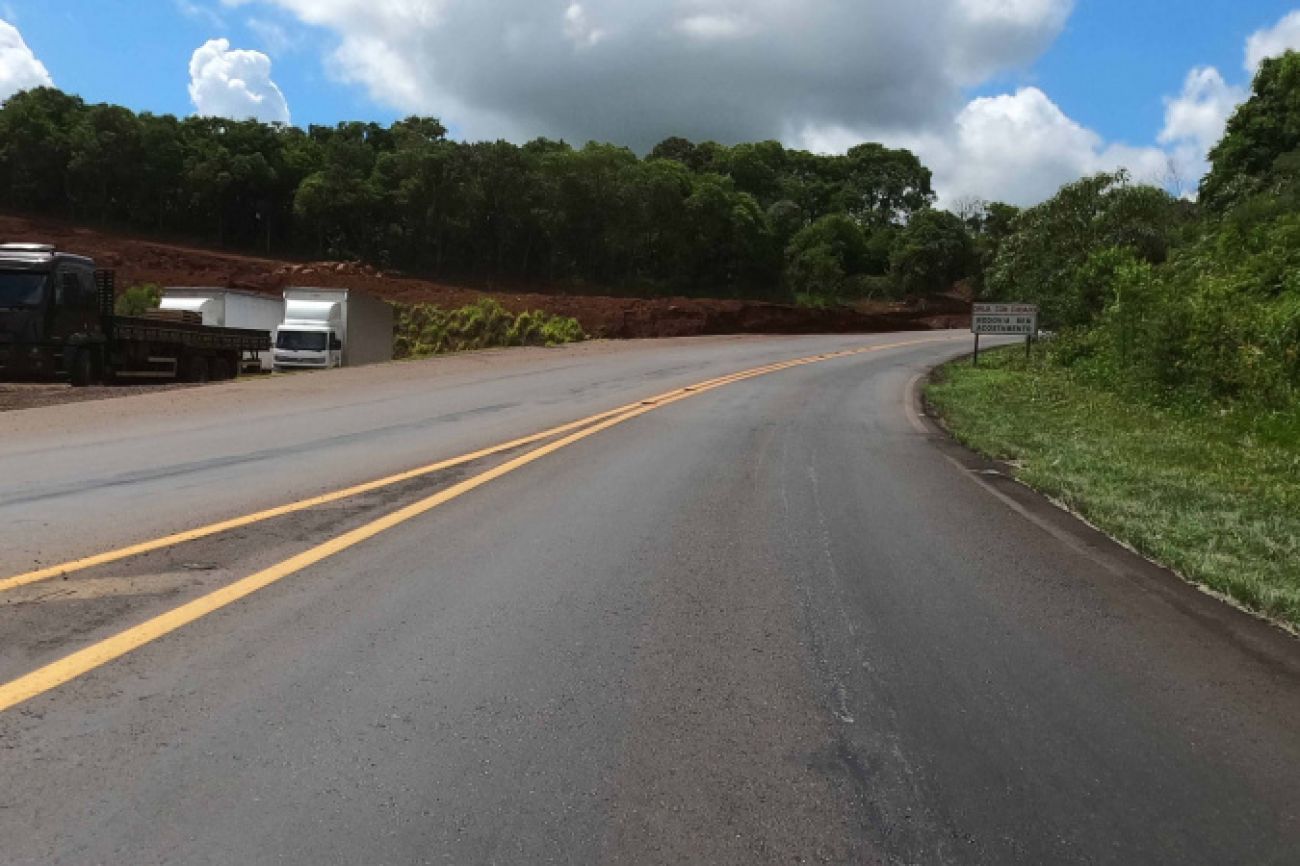 DER/PR licita anteprojeto de terceiras faixas e restauração de rodovia de Vitorino