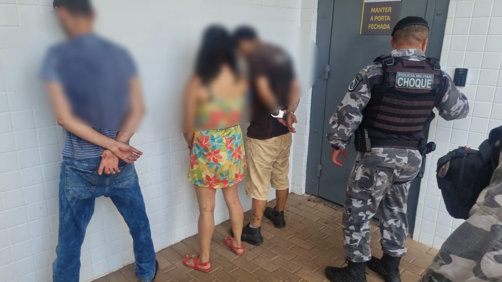 Trio é detido em Cascavel com caminhonete furtada